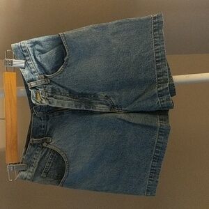 Vintage Banana Republic 2001 high-waisted denim shorts 100% cotton